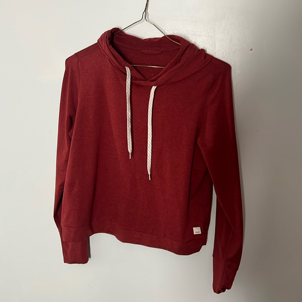 Vuori woman’s hoodie light weight workout